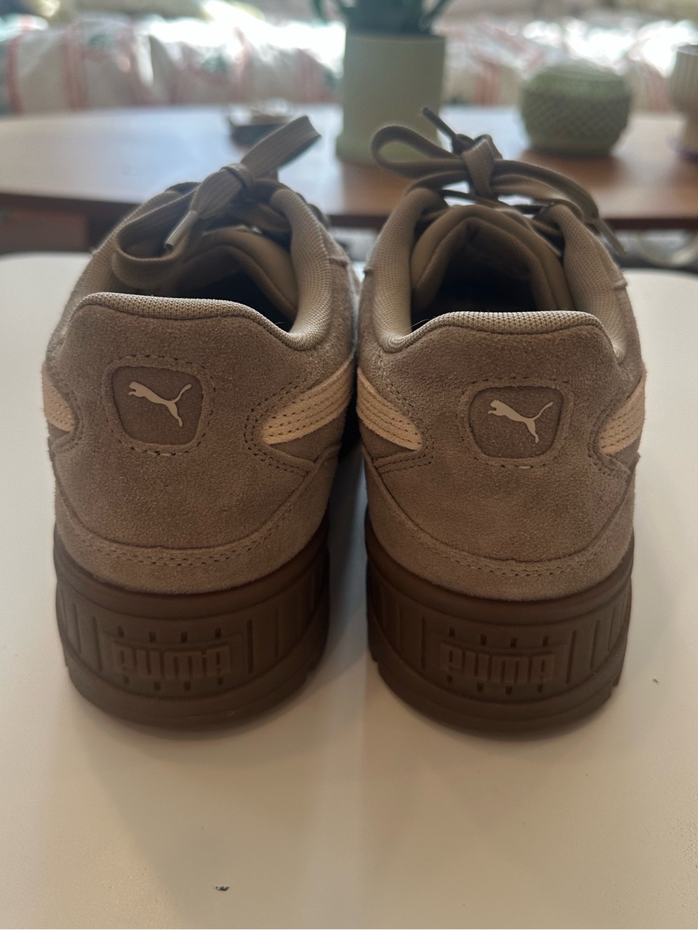 PUMA Karmen II Idol Platform Sneaker
Size 9.5 - Picture 4 of 8